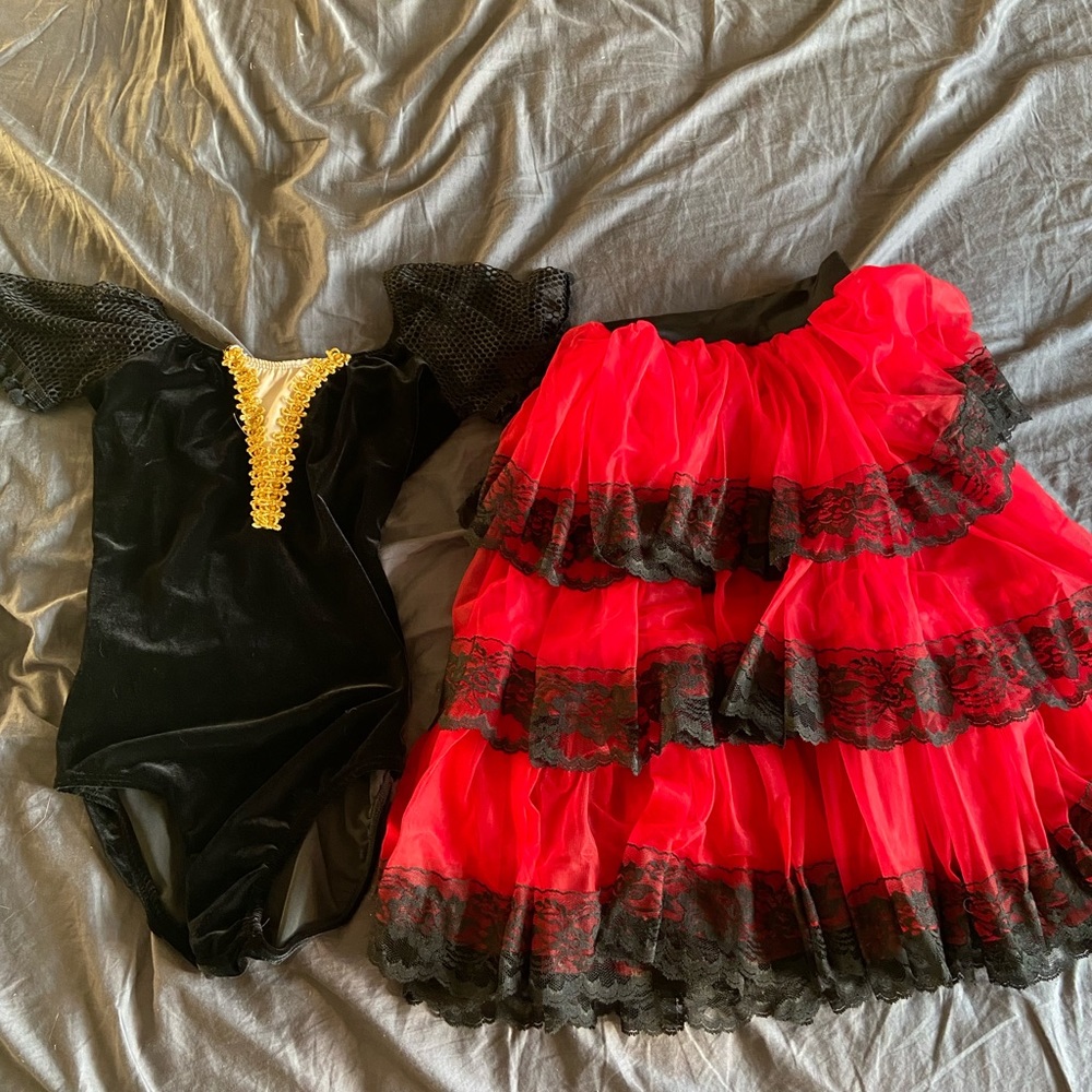Women’s flamenco dancer costume